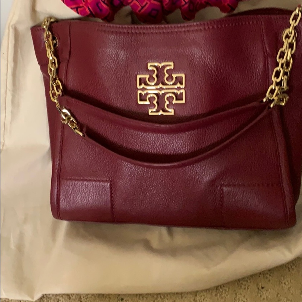 Maroon Tory Burch tote